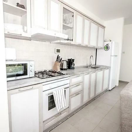 דירה Joya Cyp Moonlit Penthouse *